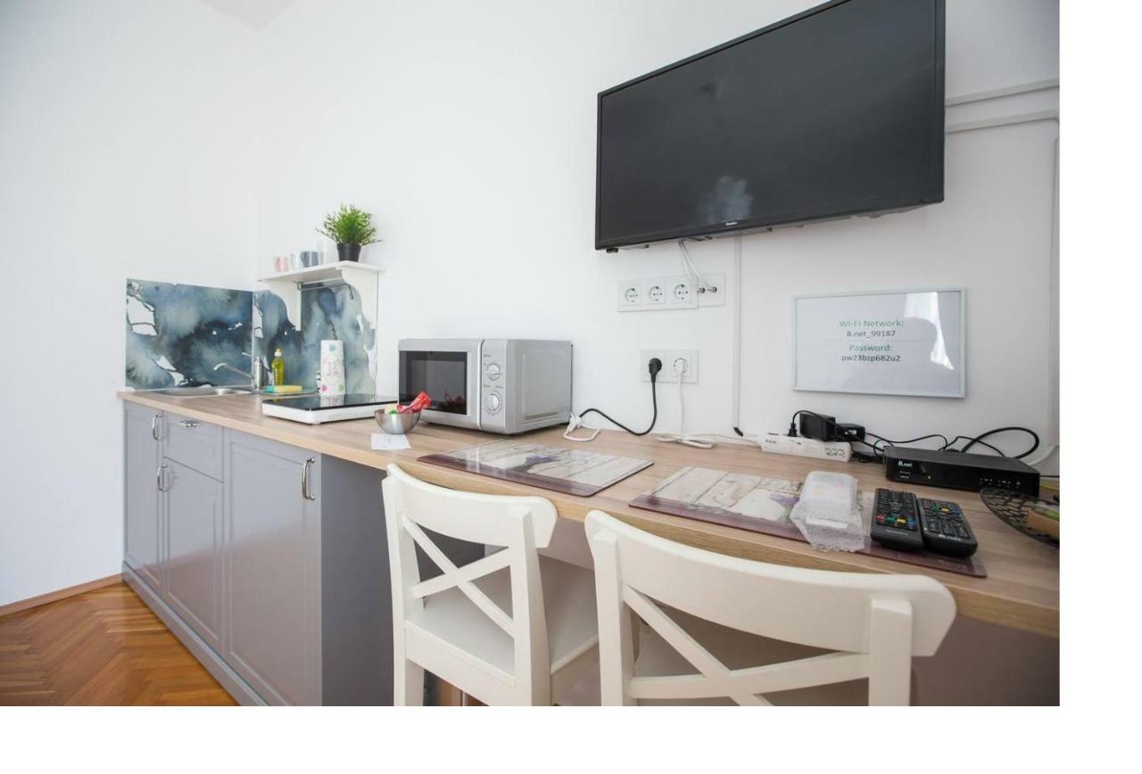 Oberiter Apartments - Center Of Zagreb, Fast Wifi, Ac, Kitchen, Parking ภายนอก รูปภาพ